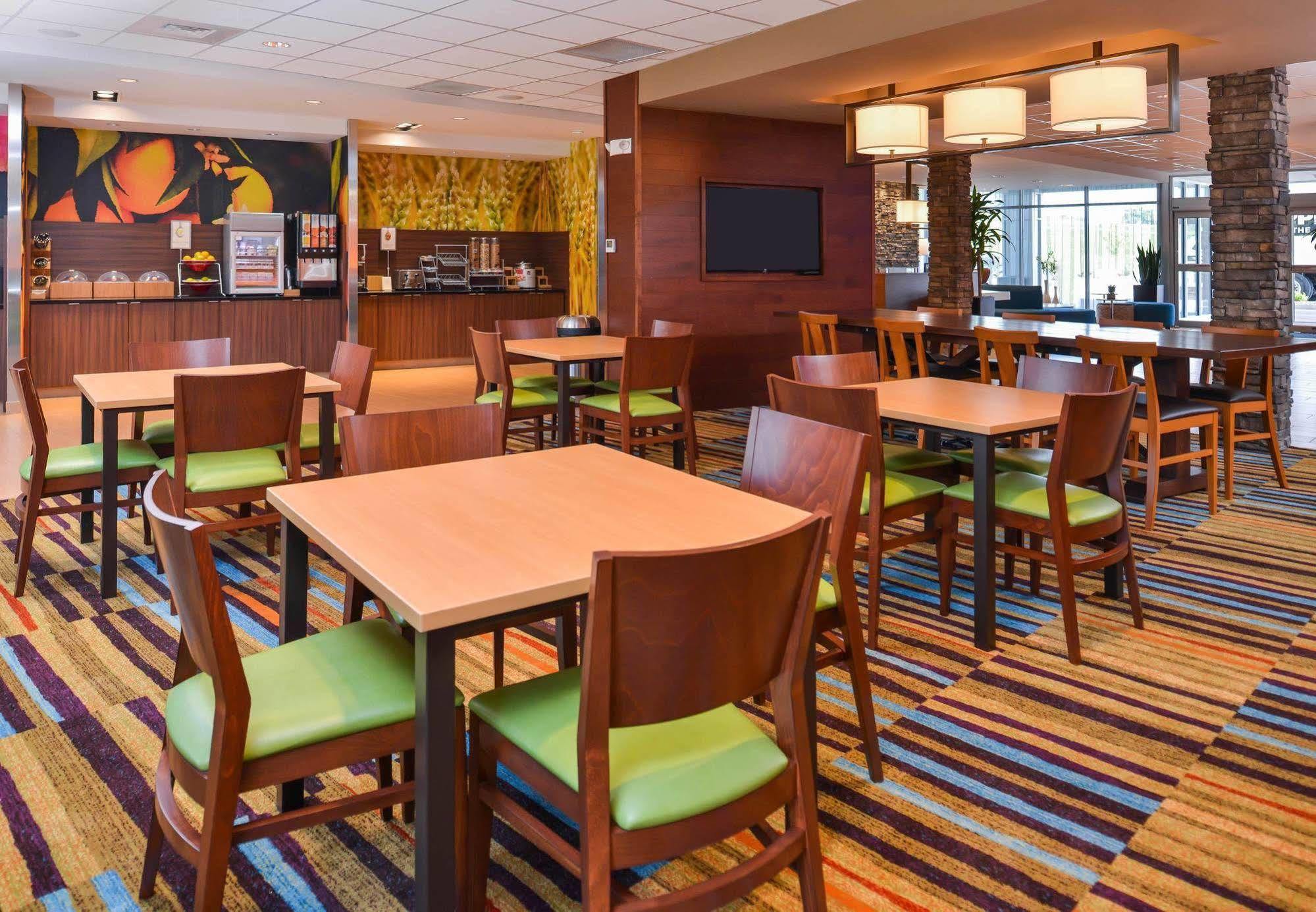 Fairfield Inn & Suites By Marriott St. Joseph Exterior photo